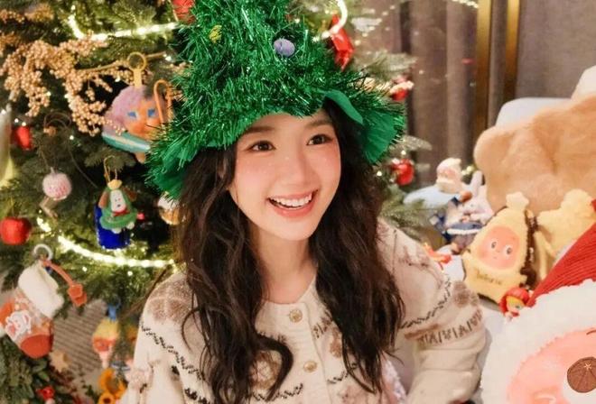 又萌又可爱少女感爆棚宛如18岁pg模拟器